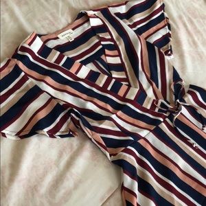 Nicely fitted striped & cinched blouse